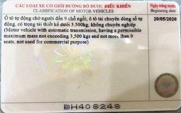 Bằng lái xe hạng C mặt sau